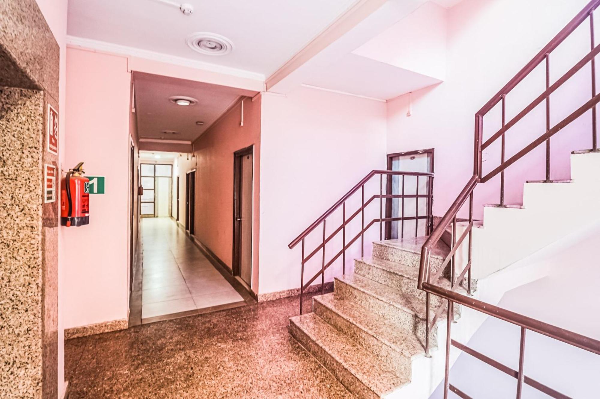 Hotel O Avni Residency Gurgaon Extérieur photo