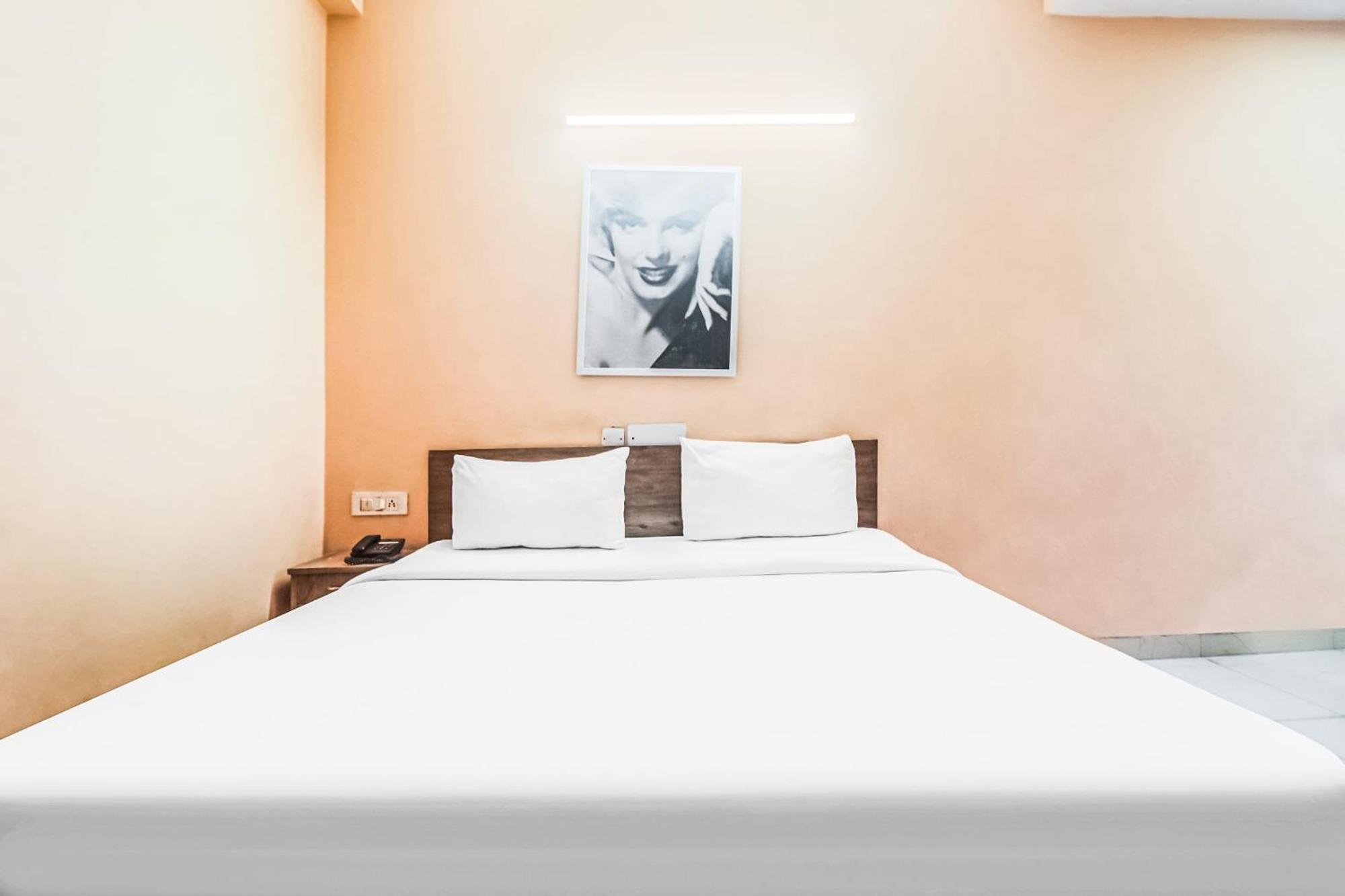 Hotel O Avni Residency Gurgaon Extérieur photo