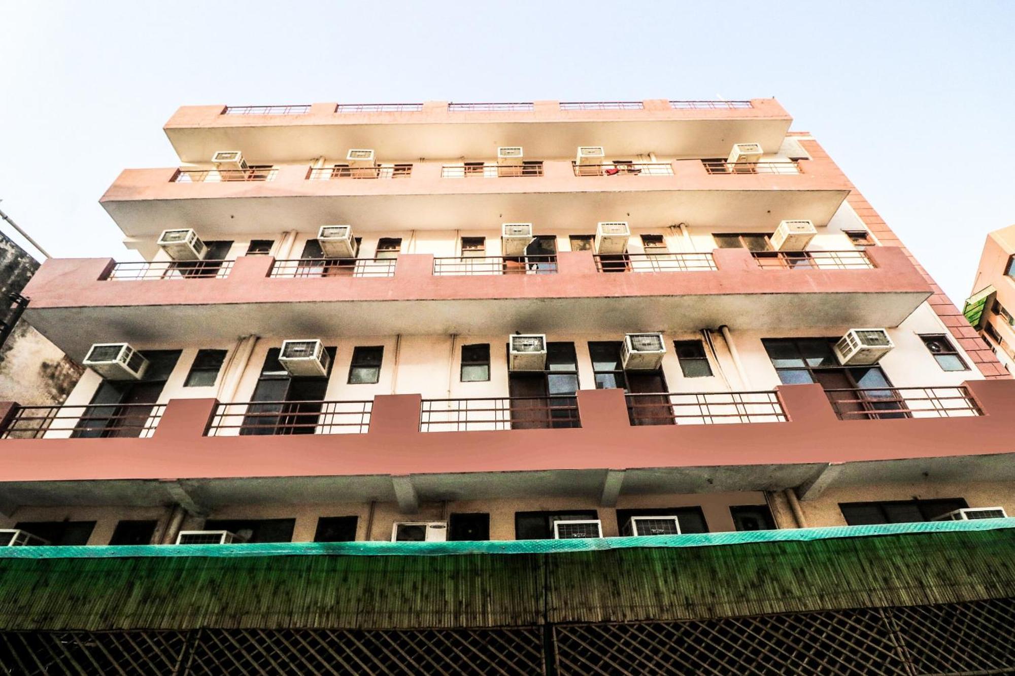 Hotel O Avni Residency Gurgaon Extérieur photo